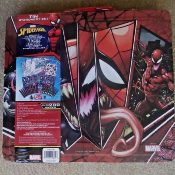 NEW!!! SEALED!!! Spider-Man Tin Stationary Set: over 200 pieces - Great Case!! - Picture 1 of 8